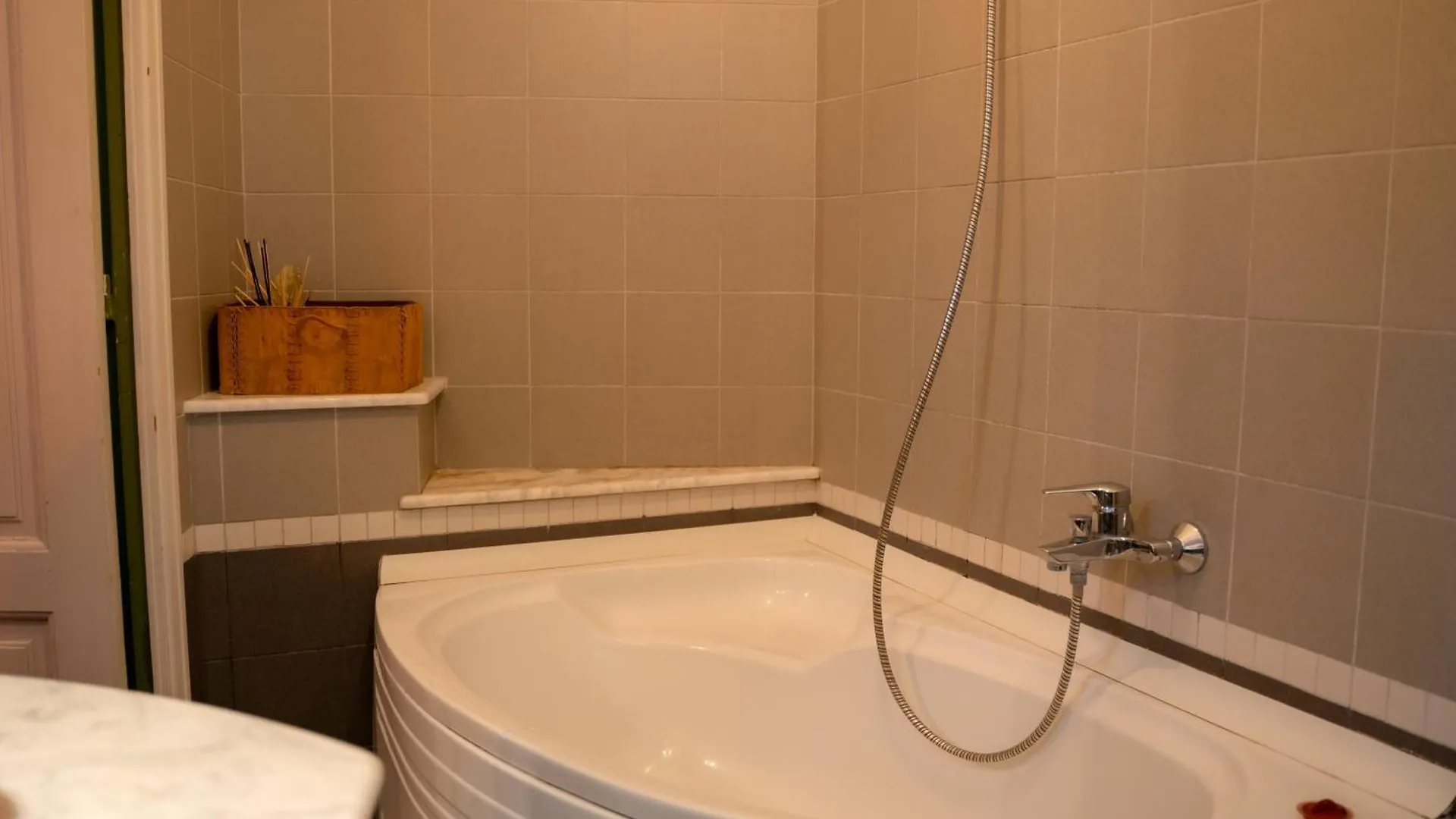 Charming Vintage Apartment Bukarest